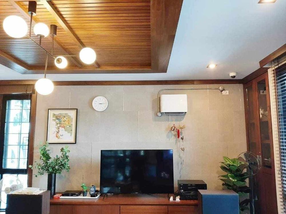 เครื่องติดผนังห้องทำงาน